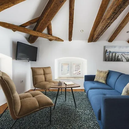 Holiday home Urban Loft Marafor