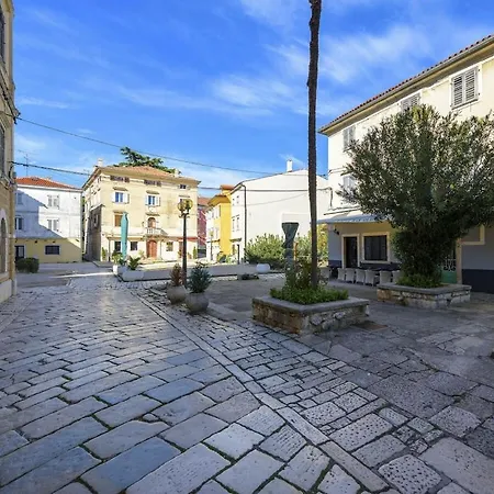 Nyaraló Urban Loft Marafor